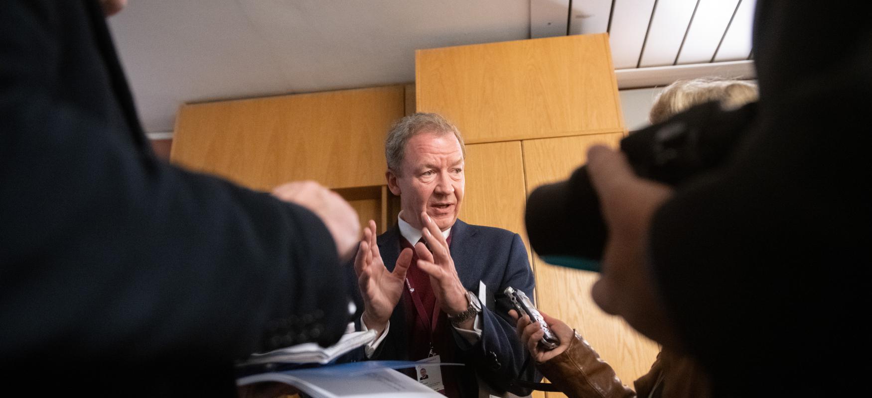 Idar Kreutzer talking to journalists 2018